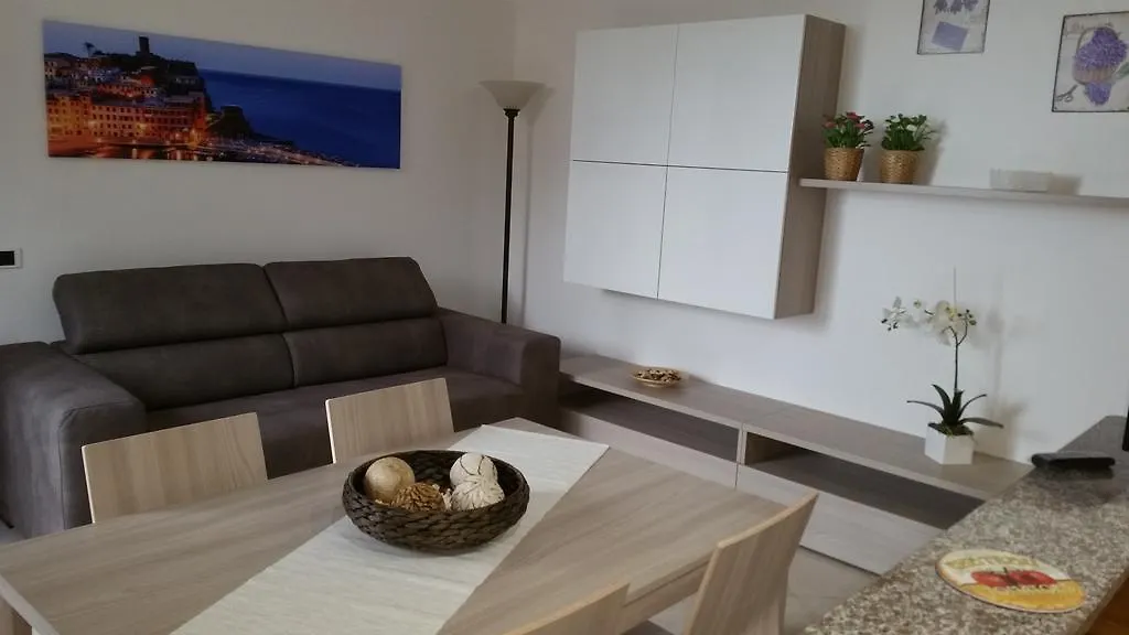 Apartment Casa Elvira Hotel La Spezia